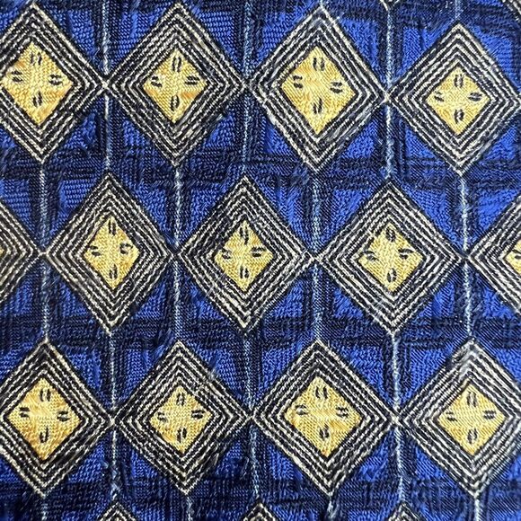 Ermenegildo Zegna Navy Blue 100% Silk w/ Yellow Gold Diamond Geometric Neck Tie - Picture 3 of 11